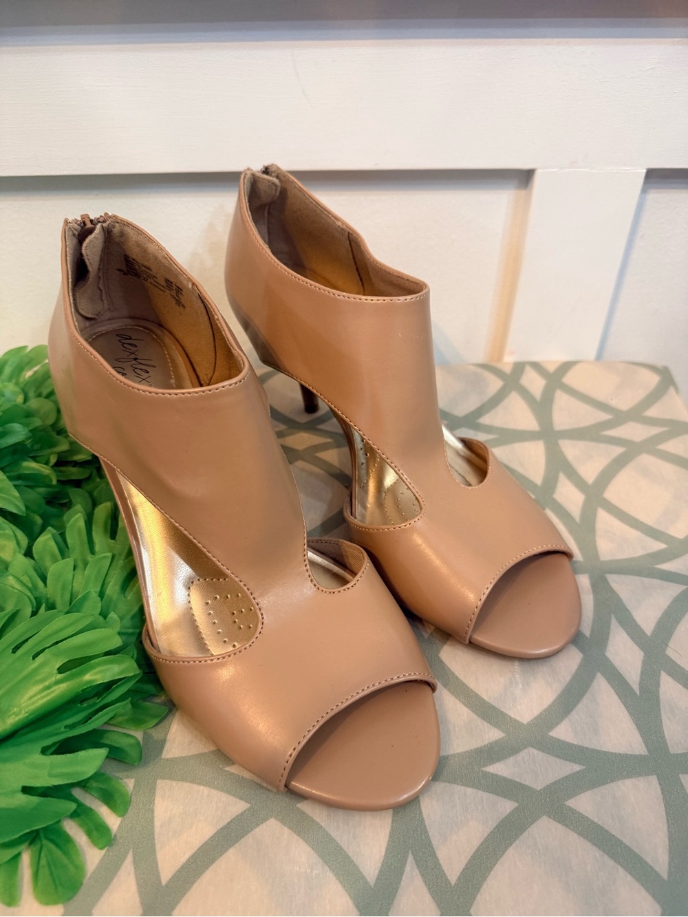 Dexflex Comfort Logan Peeptoe Heels